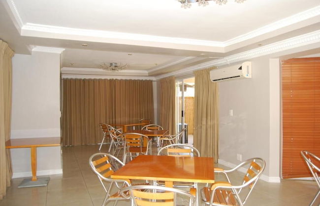 Savoy Lodge - Room - Photo 44