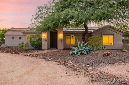 Photo 19 - Ironwood by Avantstay Secluded Ranch Home w/ Pool & Private Horse Stables