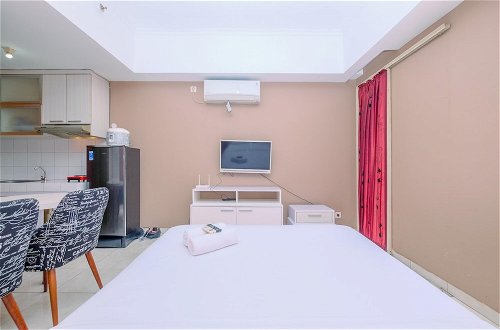 Foto 16 - Warm And Cozy Stay Studio Apartment Margonda Residence 2