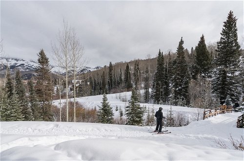 Photo 17 - Villas At Tristant 137 by Avantstay Ski In/ Ski Out Home w/ Panoramic Views & Hot Tub