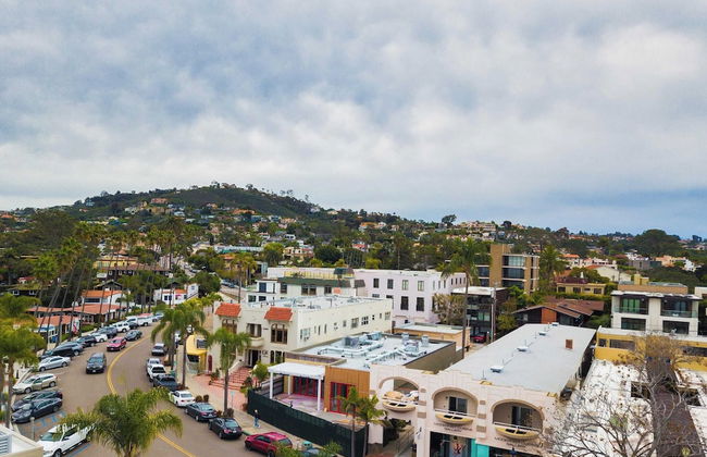 Seashore VII by Avantstay Modern La Jolla Flat 5mins From the Beach! - Photo 12