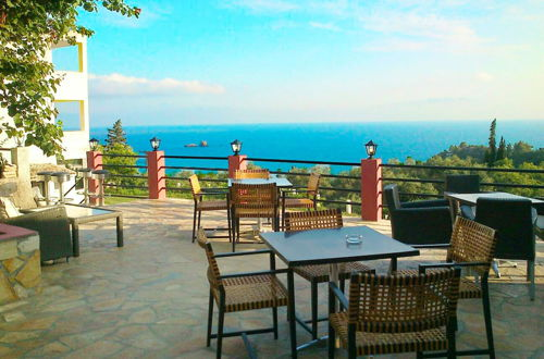 Foto 19 - Studio Apartments With Large Swimming Pool and Sea View at Pelekas Beach, Corfu