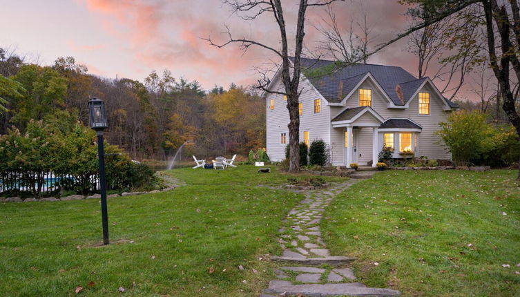 Photo 1 - Cortland by Avantstay Charming Heritage Estate w/ Private Lake & Pool