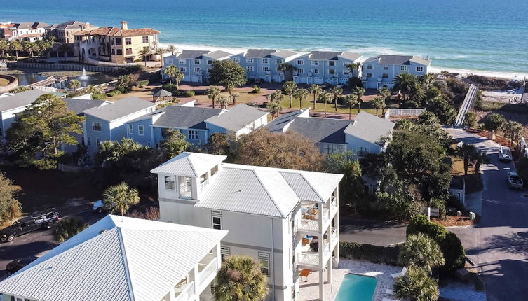 Photo 1 - Topsail by Avantstay Bright Beachside Getaway w/ Pool & Ocean Views