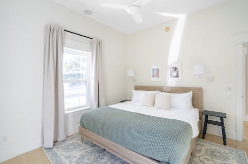 Photo 4 - Topsail by Avantstay Bright Beachside Getaway w/ Pool & Ocean Views