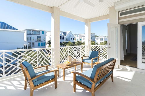 Photo 16 - Topsail by Avantstay Bright Beachside Getaway w/ Pool & Ocean Views