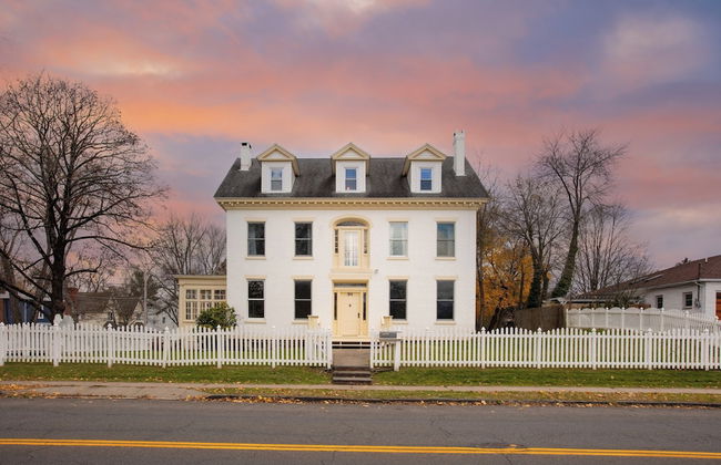Elliot by Avantstay Historic Character Home in Great Location! - Foto 1