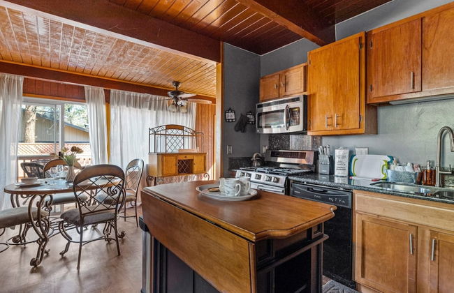 Serenity by Avantstay Serenity Big Bear Cabin! With Fire Pit, Bbq! - Foto 4