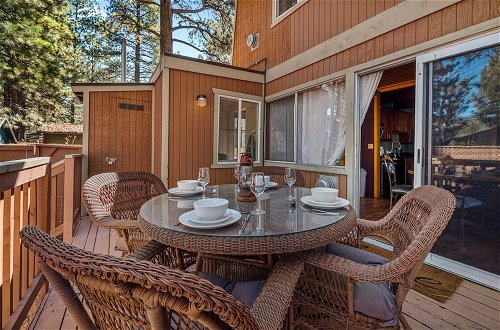 Photo 3 - Serenity by Avantstay Serenity Big Bear Cabin! With Fire Pit, Bbq