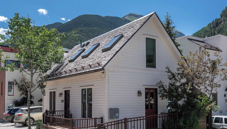 Photo 1 - Diamondtooth Cottage by Avantstay Cottage in Historic Telluride w/ Ski Access Permit #:16096