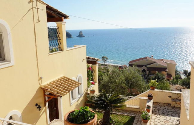 Natalia Loft Apartment C With Panoramic sea Views of Agios Gordios bay - Foto 27