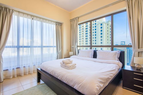 Photo 4 - Jbr Very Cozy 2 Br Apartment High Floor Sea View