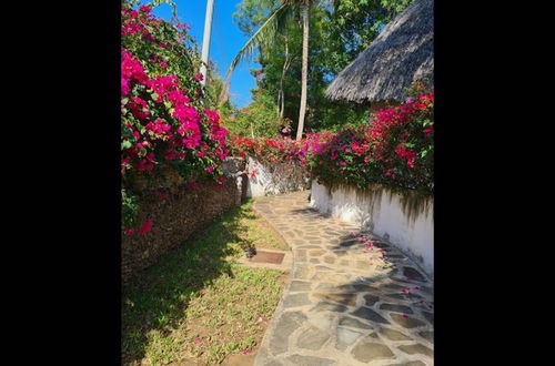 Photo 8 - Luxury Boutique Villa With Gorgeous Pool