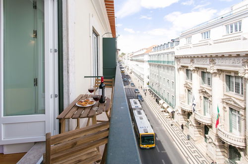 Foto 13 - JOIVY Sunny 1-bed flat w/terrace&sea view in Baixa, 3mins to Arco da Rua Augusta