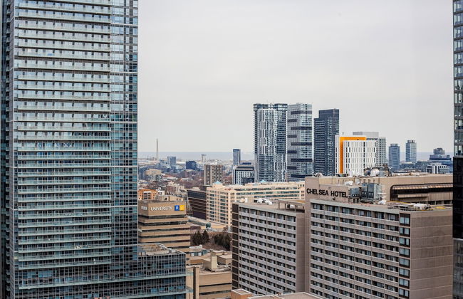 City View High Floor Bay & Gerrard Pet Friendly Condo Walk to Sick Kids Hospital - Photo 34
