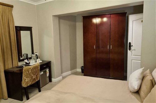 Foto 18 - Savoy Lodge - Standard Double Room 7