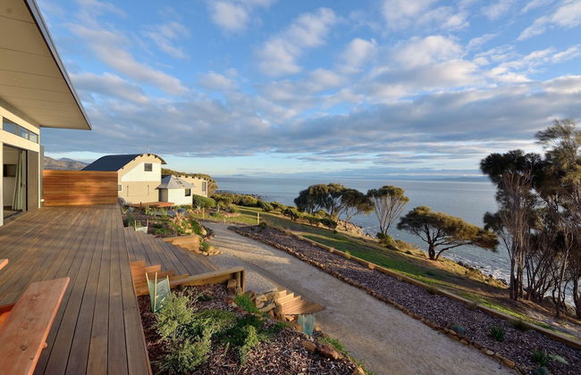 Freycinet Coastal Retreat - Photo 17