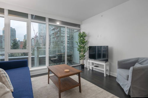 Photo 8 - Sterling Suites - Yaletown