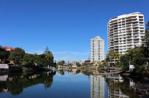 Foto 47 - Surfers Riverside Apartments