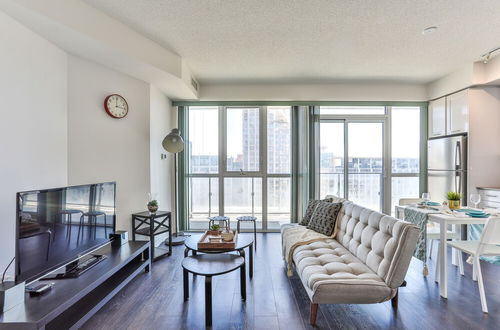 Foto 14 - Stunning Harbourfront Condo