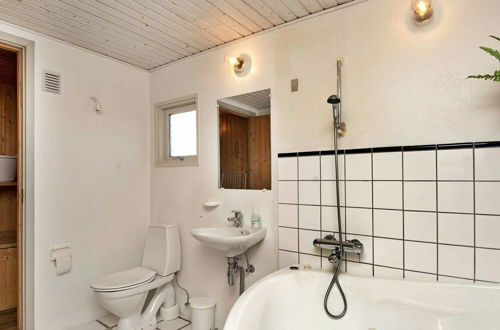Photo 3 - 6 Person Holiday Home in Henne