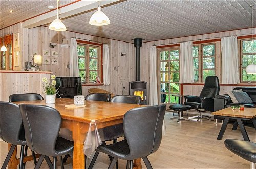 Photo 6 - 8 Person Holiday Home in Oksbol