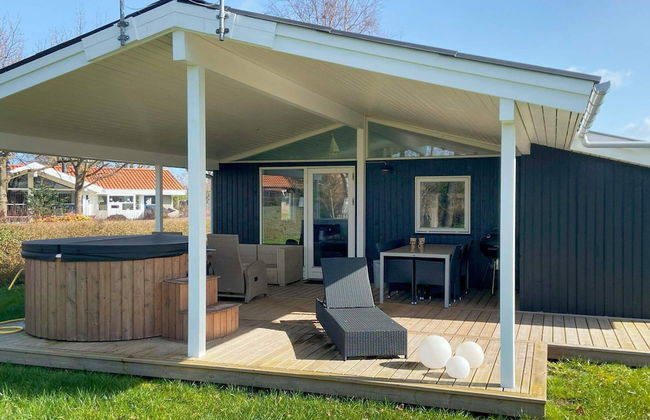 Modern Holiday Home in Juelsminde with Hot Tub - Foto 3