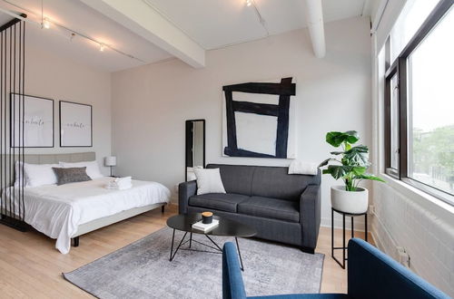 Photo 8 - Perfect Downtown Loft