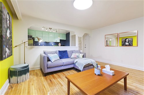 Foto 14 - Colourful 2-bedroom Apartment