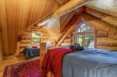 Foto 6 - Luxury Log Chalet | Pool + Private HotTub | Ski In/Out | Overlooking Greywolf GC