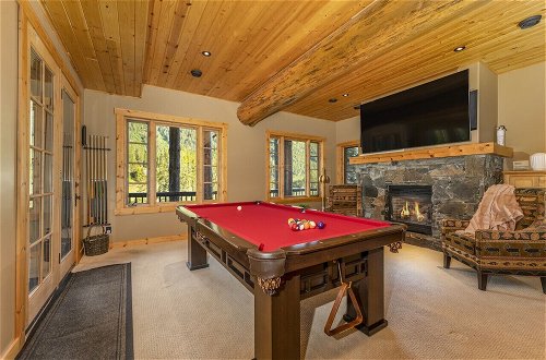 Photo 35 - Luxury Log Chalet | Pool + Private HotTub | Ski In/Out | Overlooking Greywolf GC