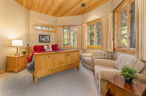 Photo 13 - Luxury Log Chalet | Pool + Private HotTub | Ski In/Out | Overlooking Greywolf GC