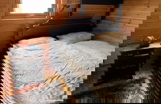 Foto 2 - 8 Person Holiday Home in Urangsvag