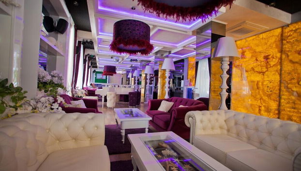 Coin salon dans le hall
