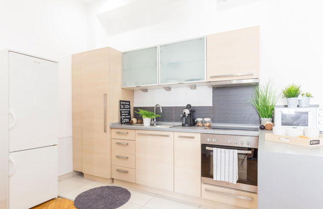 Real Apartments Zoltan II - Photo 6