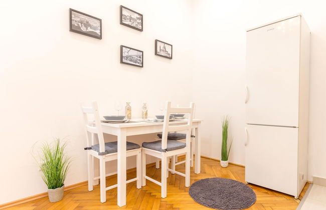 Real Apartments Zoltan - Photo 21