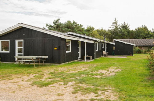 Foto 1 - Modern Holiday Home With Large Terrace in Fanø