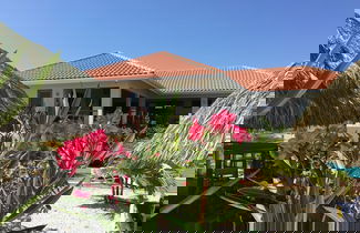 Foto 1 - Magnificent Villa near Beach in Upscale District of Vista Royal, Jan Thiel