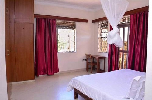 Photo 3 - A Cosy Apartment in the City of Kampala