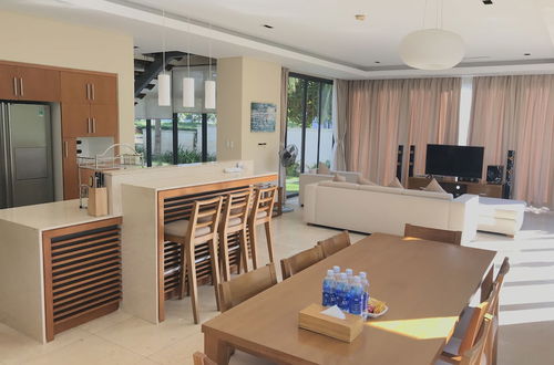 Photo 10 - Ocean Resort 4 Bedrooms Danang Living