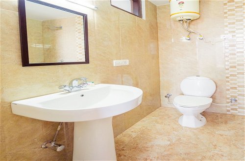Photo 21 - OYO 13291 Home Valley View 2BHK Near Picture Palace