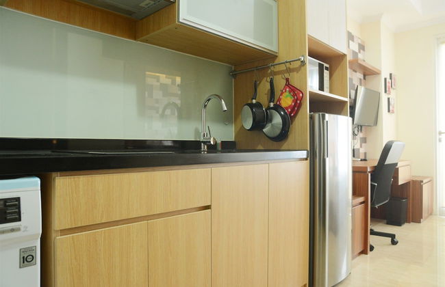 Warm and Best Studio Menteng Park Apartment - Foto 19