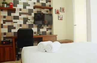 Photo 3 - Warm and Best Studio Menteng Park Apartment