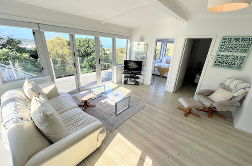 Photo 4 - Tiri Cottage - Seaviews in Oneroa