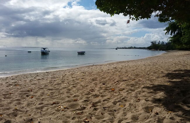 Sunny Private First Floor 1-br Beach Apartment With Spacious Balcony, Pool, Wifi - Foto 17