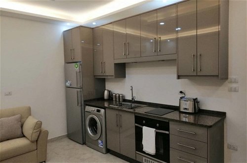 Foto 6 - Amazing one Bedroom Apartment in Amman,elwebdah 3