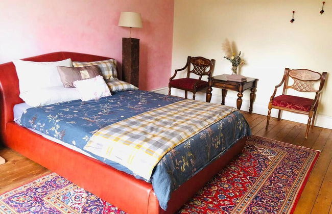 Inviting 3-bed Villa Apartment in Bad Kreuznach - Photo 4