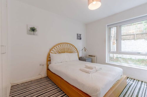 Foto 4 - Spacious 1 Bed Apartment Near Shoreditch Park