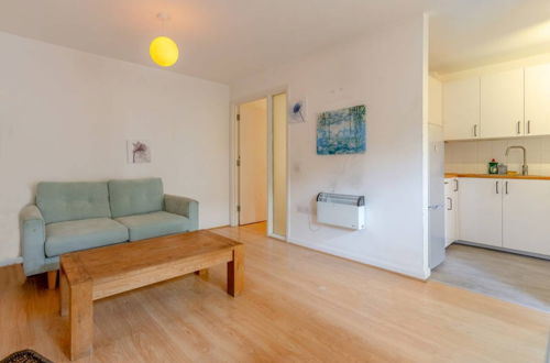 Photo 14 - Spacious 1 Bed Apartment Near Shoreditch Park
