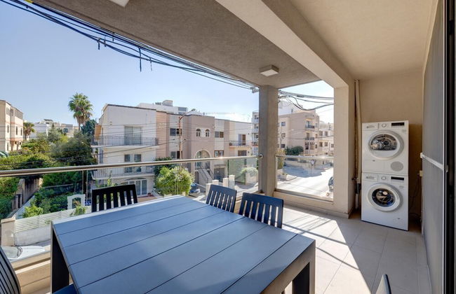 Marvellous 3BR Apartment in Central St Julians - Foto 2
